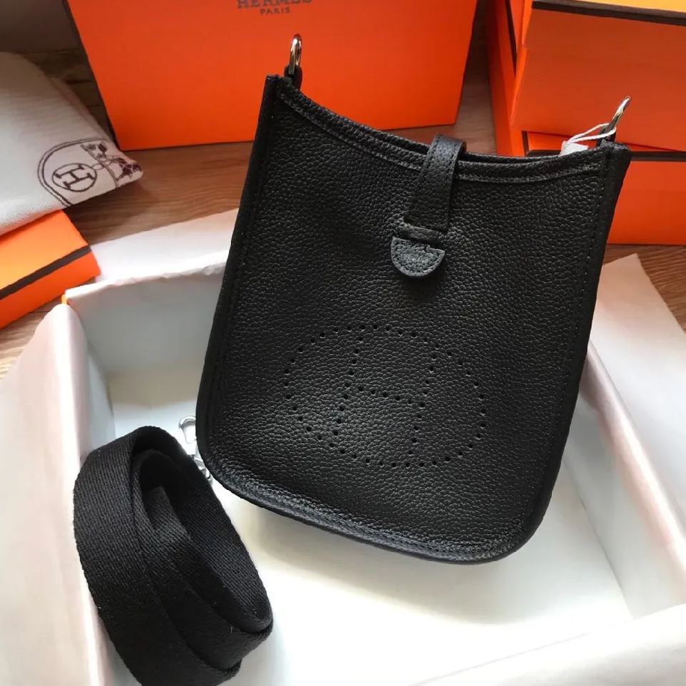 Evelyne Messenger Bag H1 PD04062503