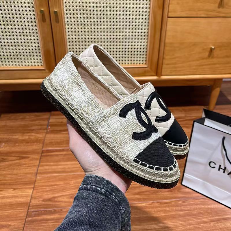New fashion D logo womens loafers2 09