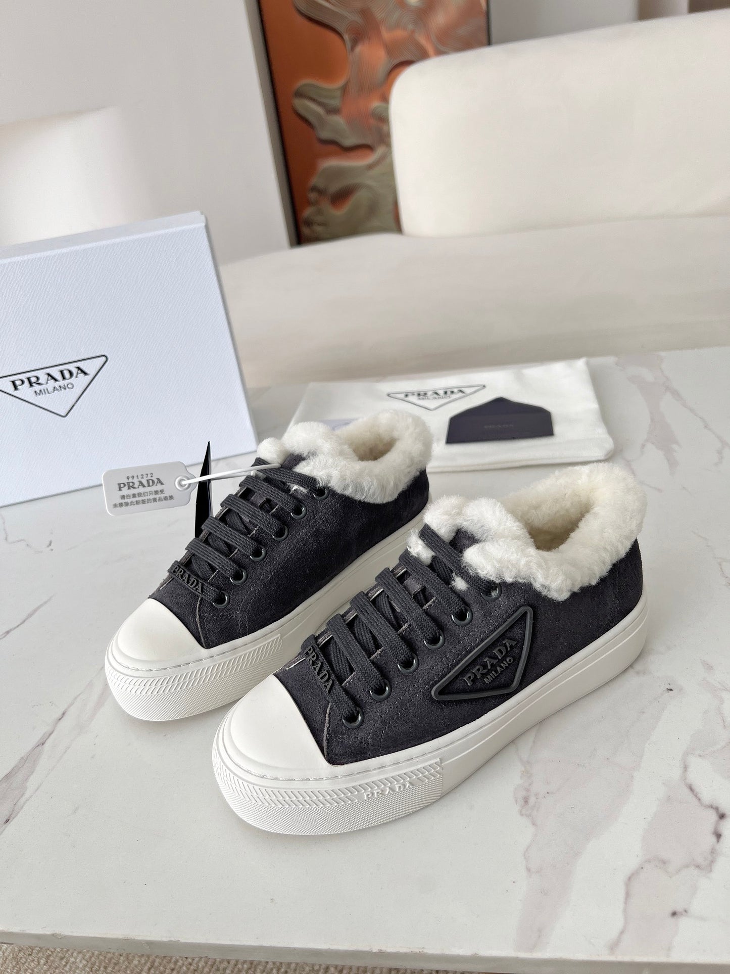24 Autumn and Winter New Triangle Logo Wool Casual Women's Shoes XC0424101414
