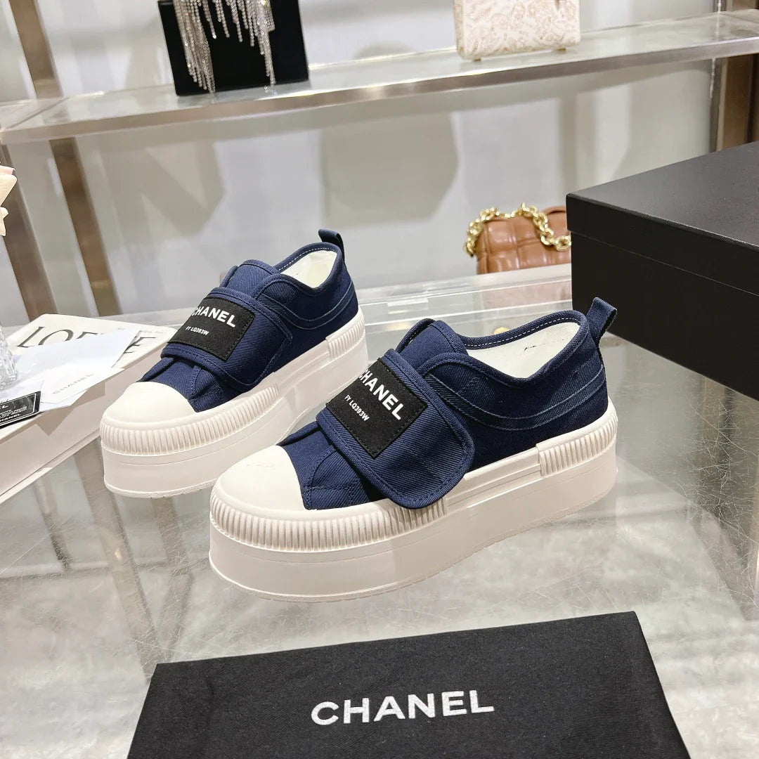 Thick soled canvas cookie shoes 1024092930