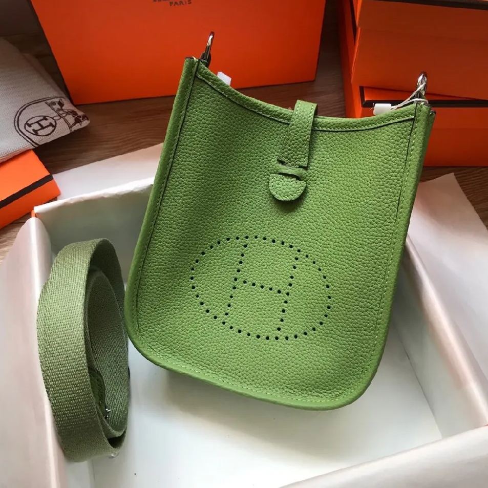 Evelyne Messenger Bag H1 PD04062503