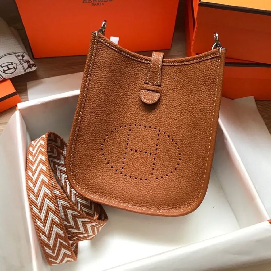 Evelyne Messenger Bag H1 PD04062503