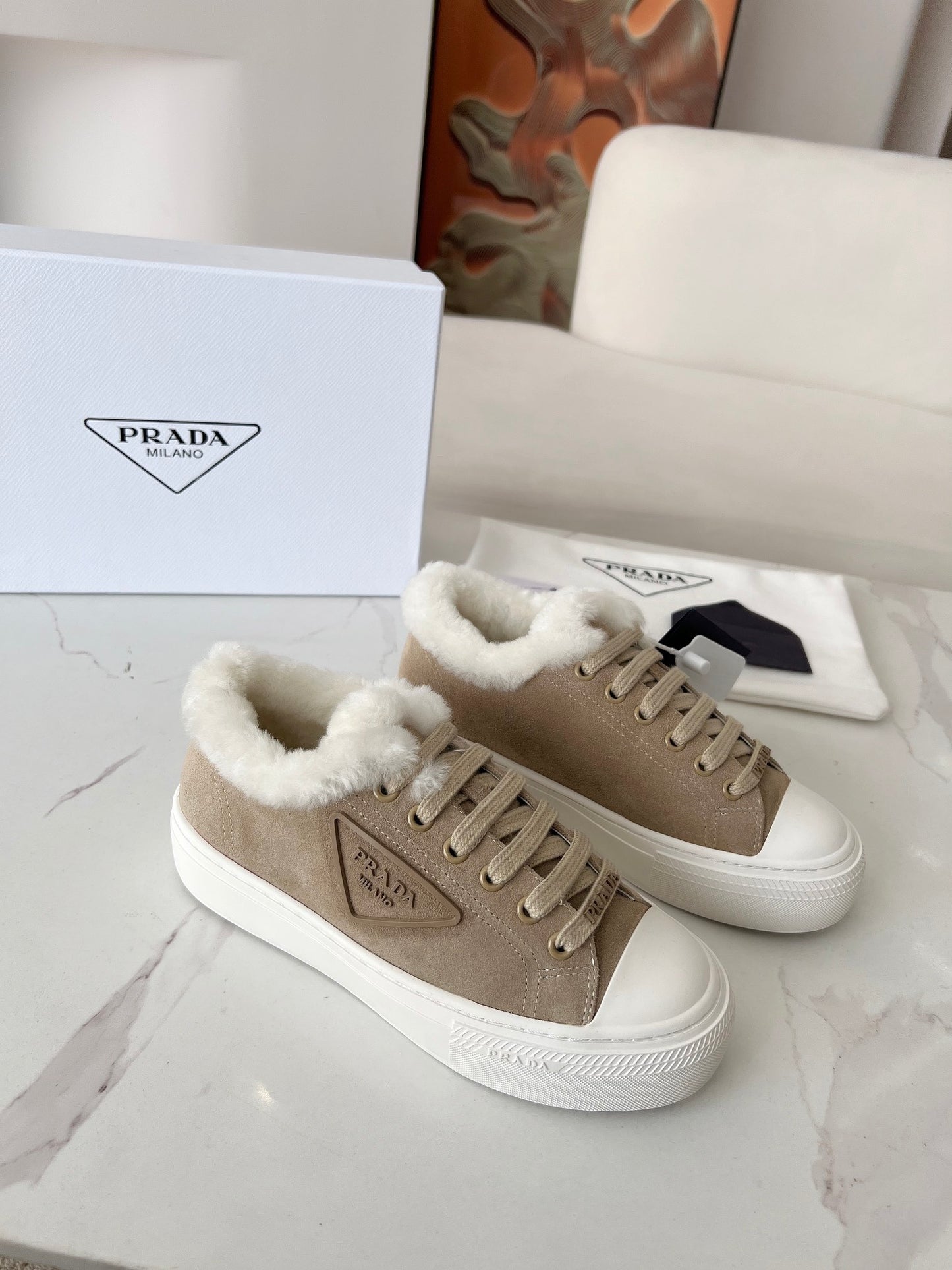 24 Autumn and Winter New Triangle Logo Wool Casual Women's Shoes XC0424101414